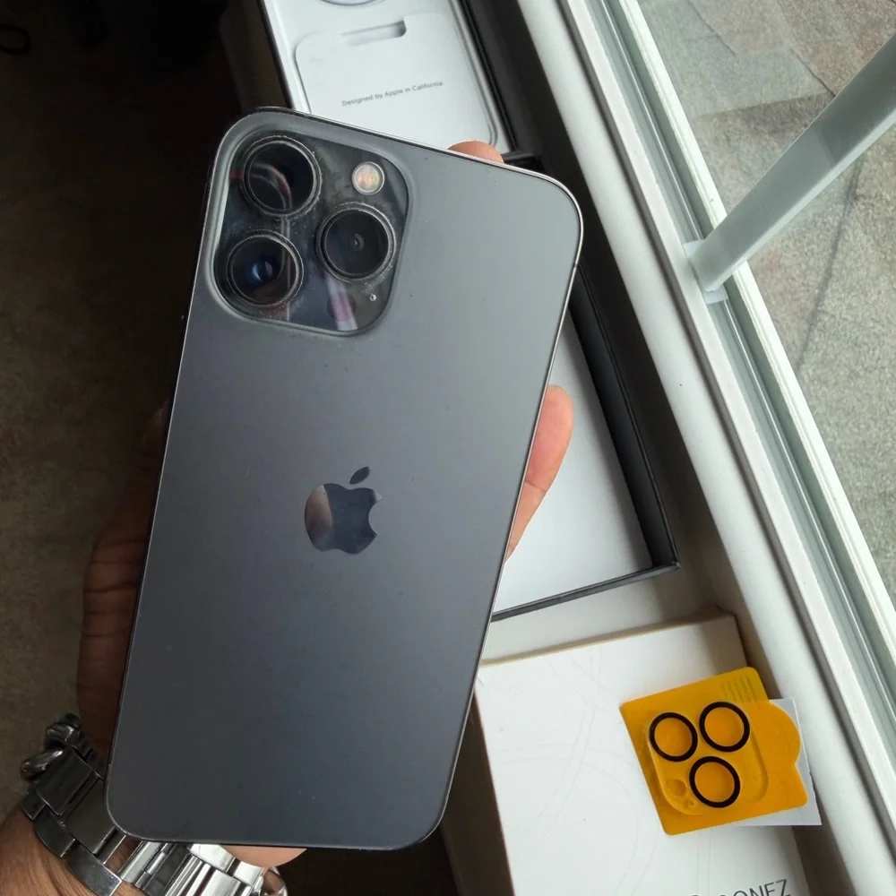 Apple iPhone 13 Pro Max128gb - Graphite/Black Front original box and Access Incl